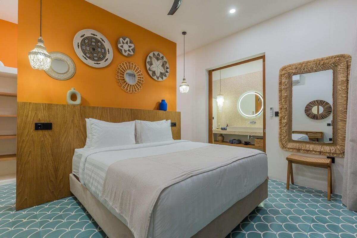 Jinjah Soul Luxury 5br Villa,18m Pool & Garden
