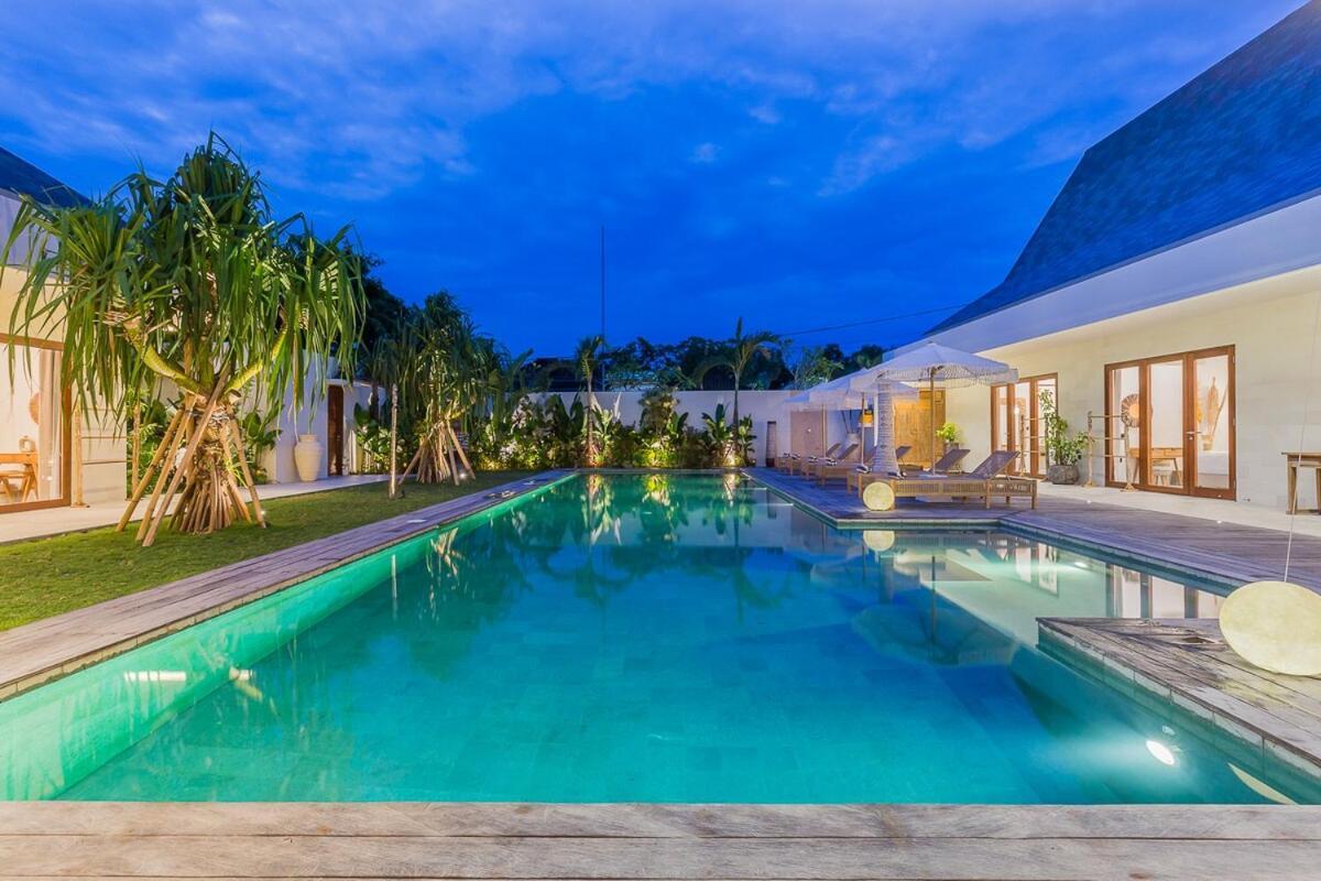Villa Jinjah Soul Luxury 5br Villa,18m Pool & Garden Seminyak (Bali)