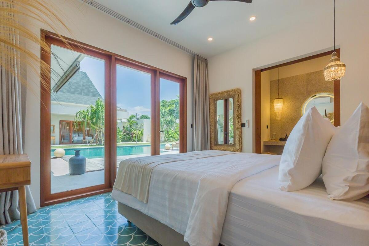 Jinjah Soul Luxury 5br Villa,18m Pool & Garden Villa *