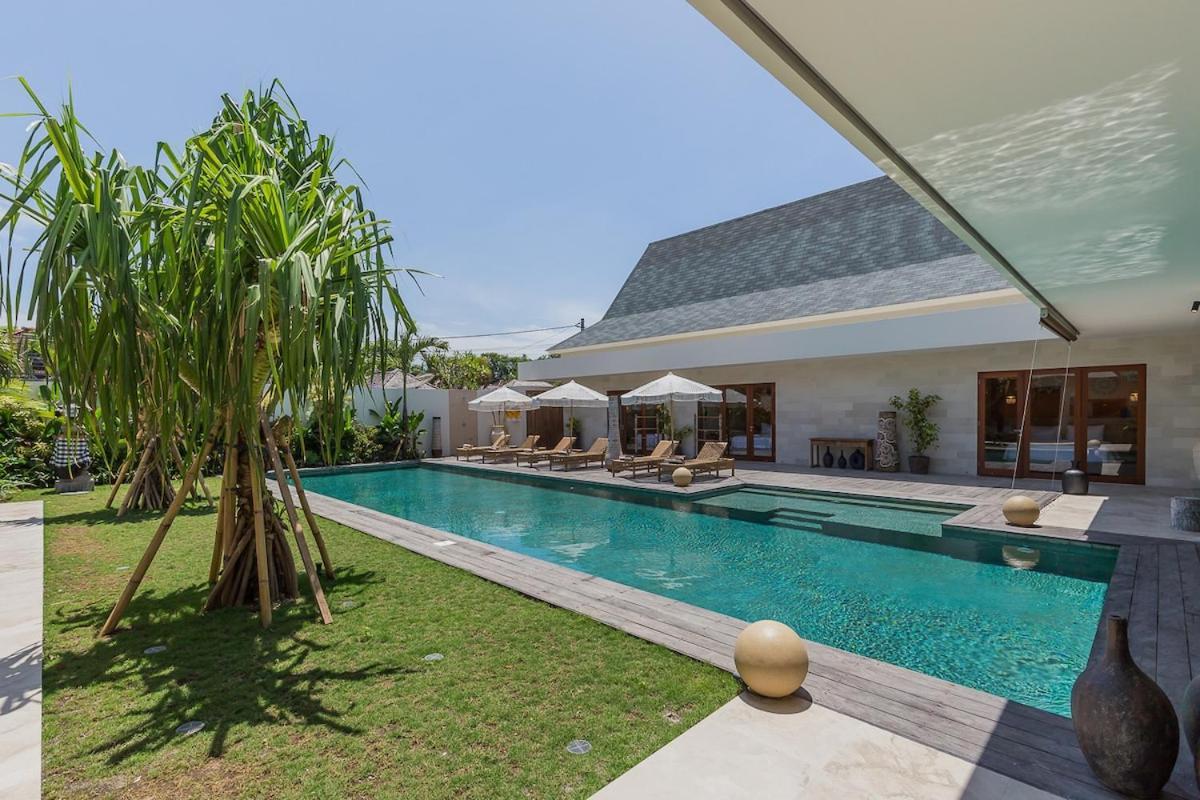 Jinjah Soul Luxury 5br Villa,18m Pool & Garden Villa